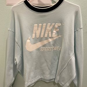 🆕 Baby Blue Nike crew neck sweatshirt